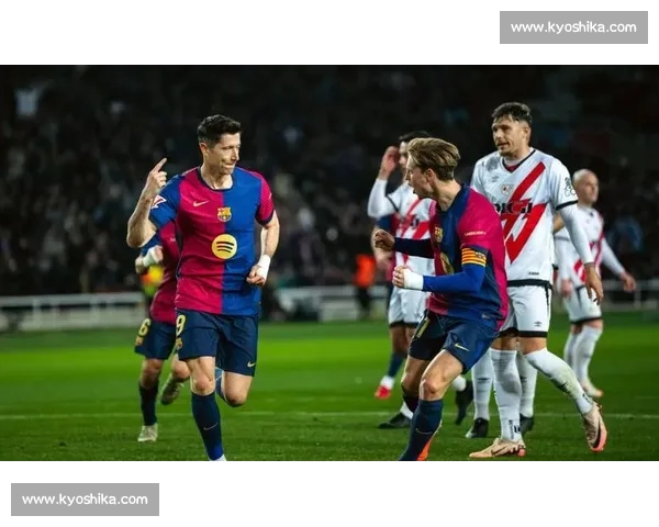 同城德比火星四溅西班牙人死磕巴萨争夺荣耀之夜赛场风云再起激情对决